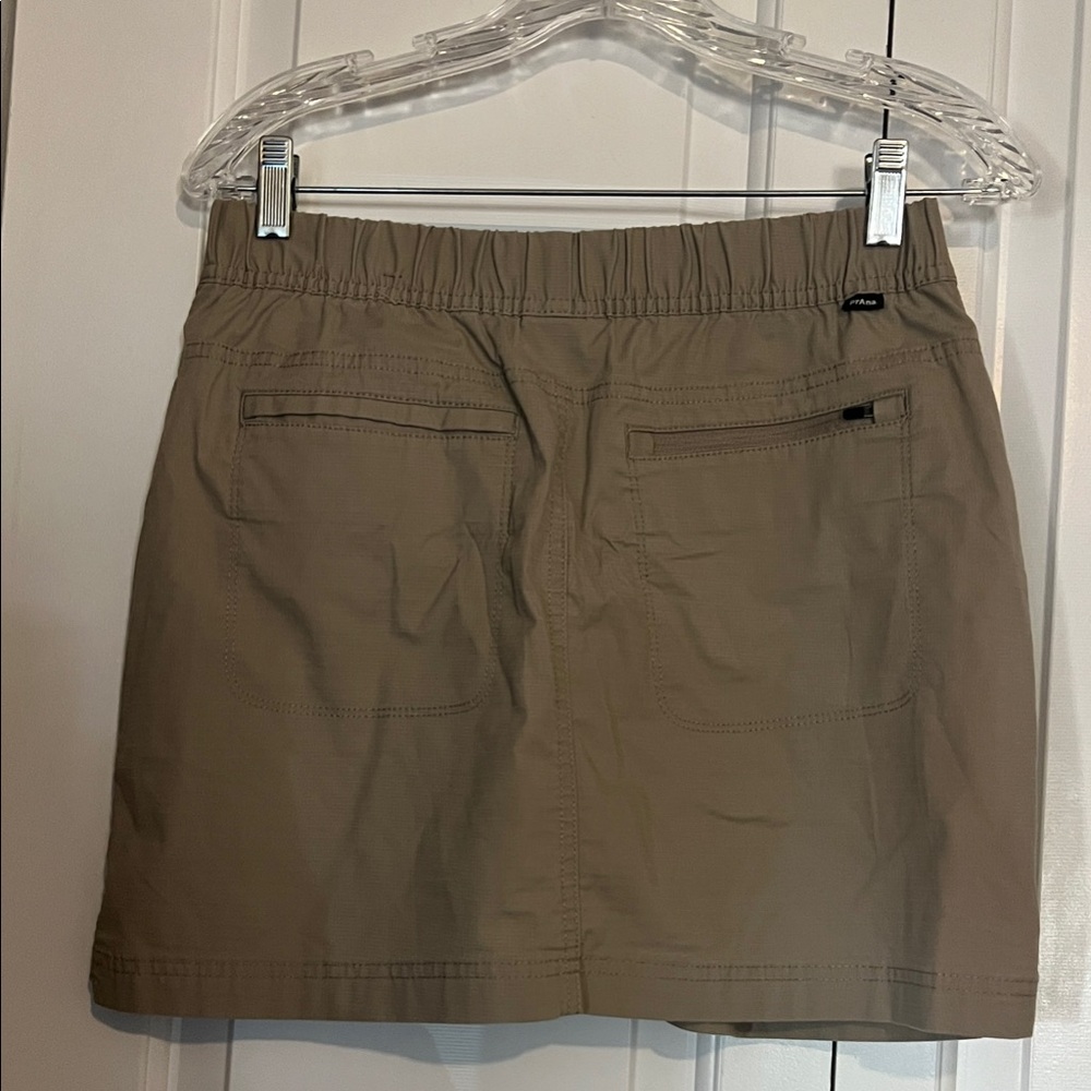 Women’s Skort khaki Size 4
